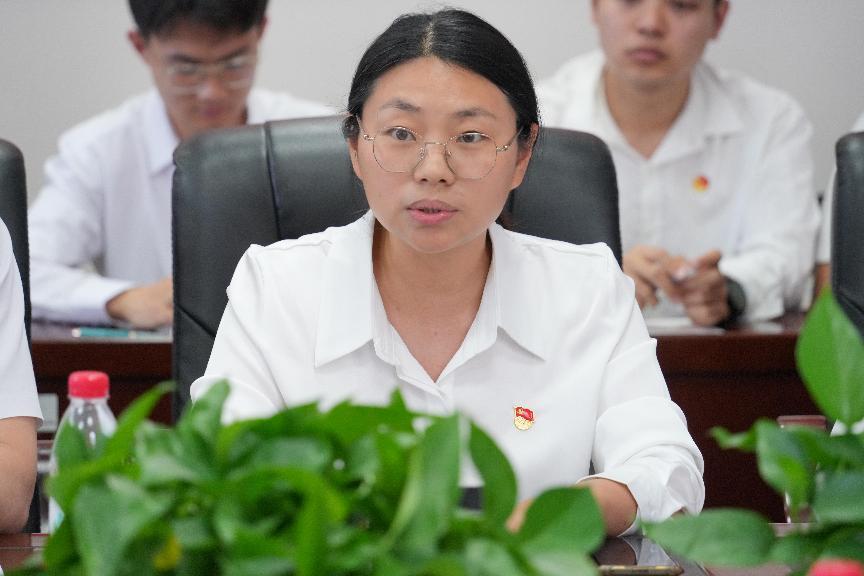 半岛体育